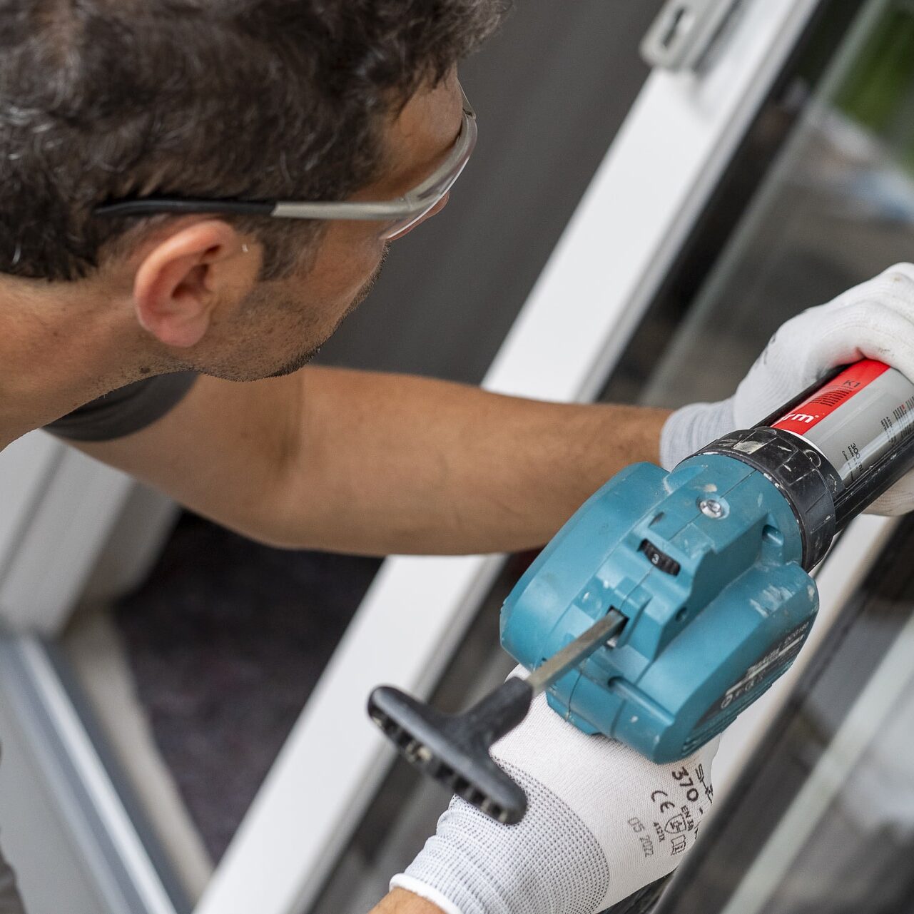 Rinovacasa Belluno: installazione e manutenzione serramenti e infissi